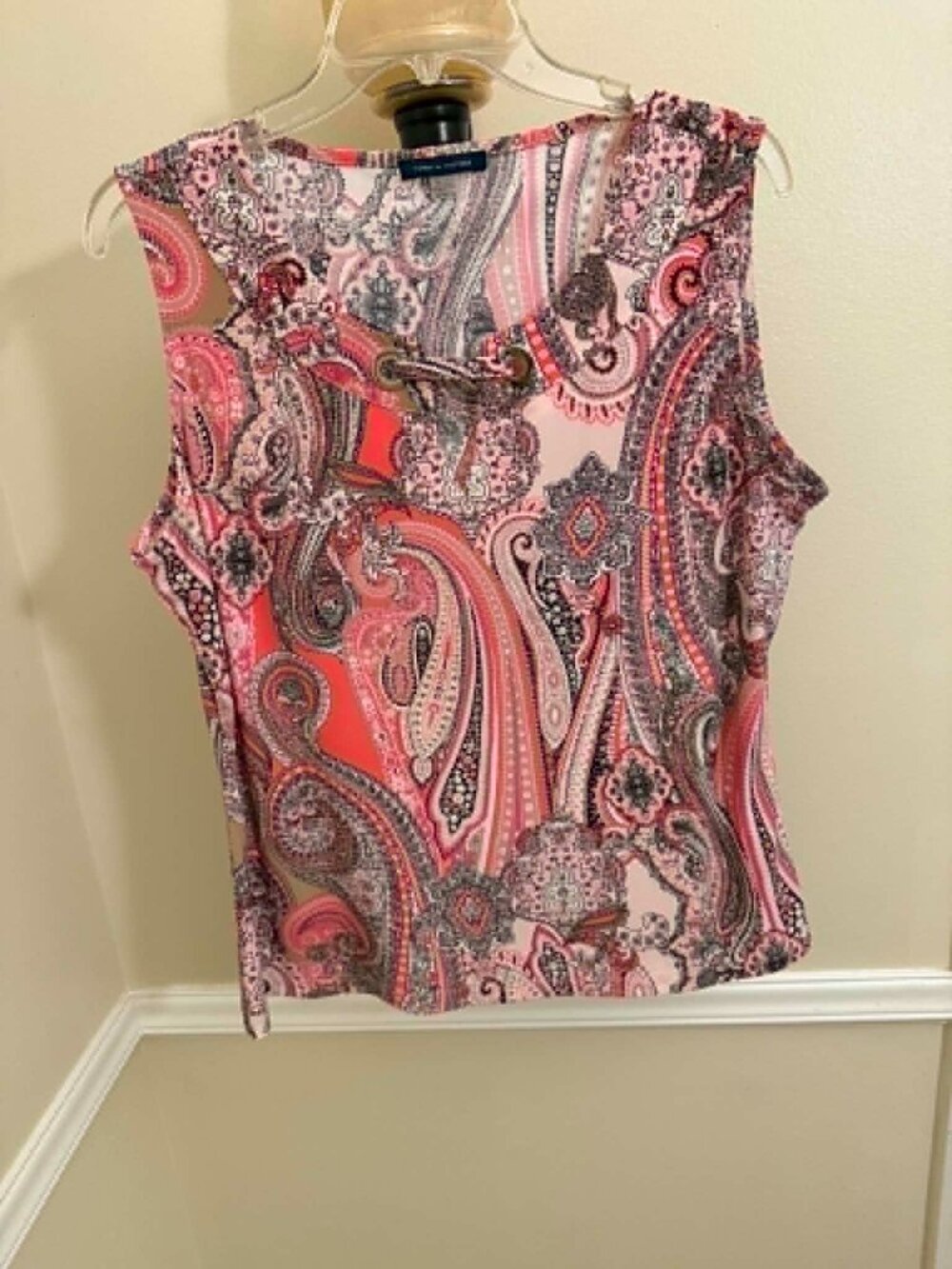 Tommy Hilfiger Sleeveless Pink Paisley Tank Top XL